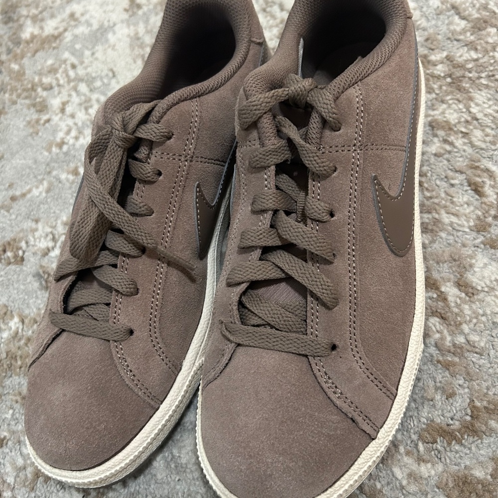 Nike Women's Court Royale Suede Brown Athletic Sneakers - Picture 8 of 8